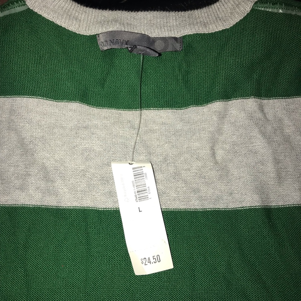 Old navy men’s sweater